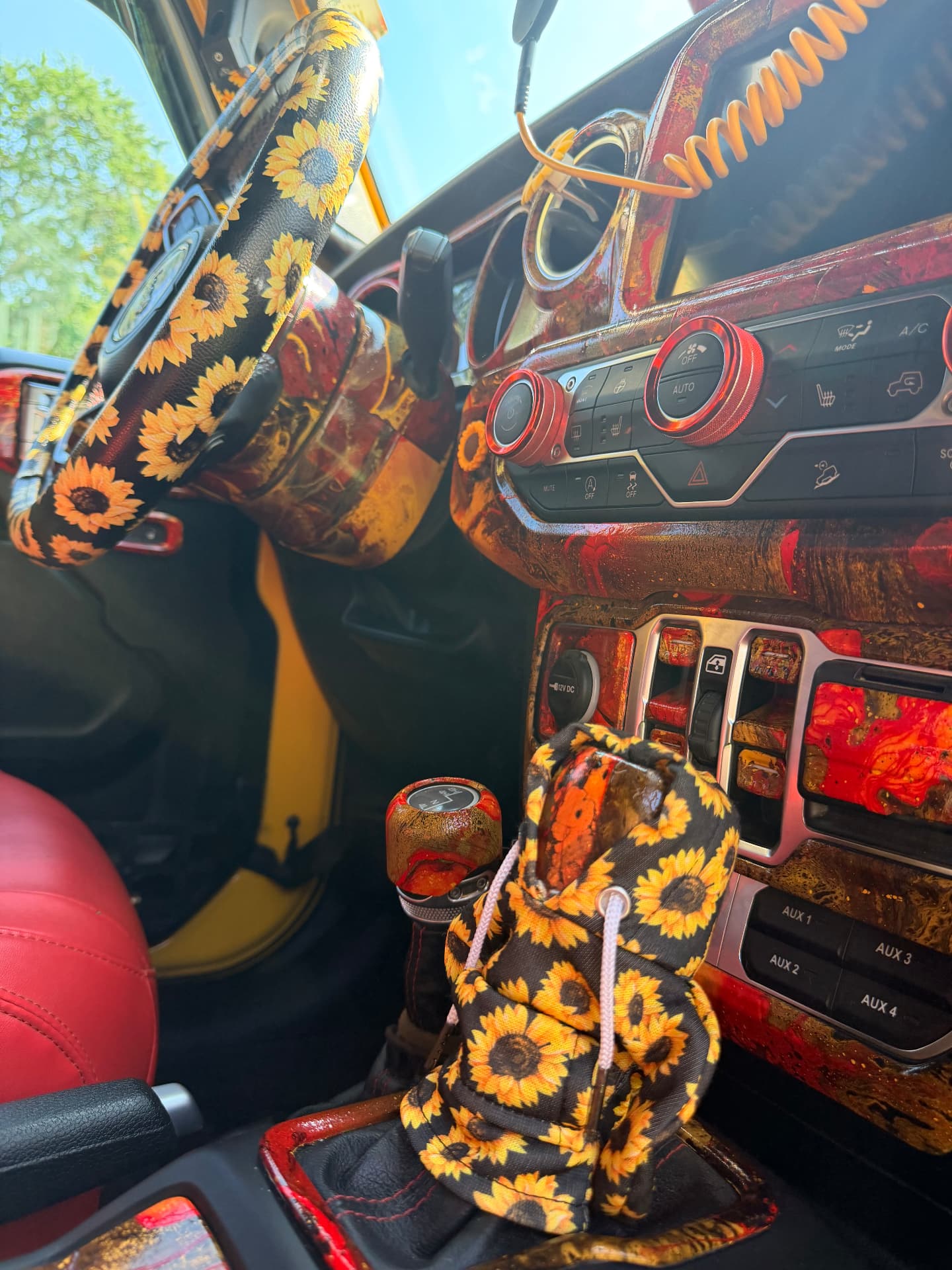 Sunflower steering wheel and marbled red dash install